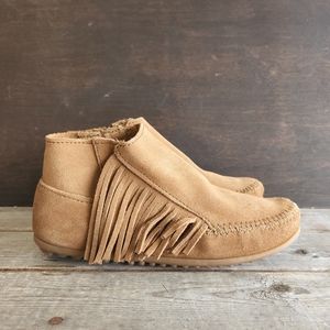 Minnetonka Fringe Booties Suede Moccasins Women's Size 6